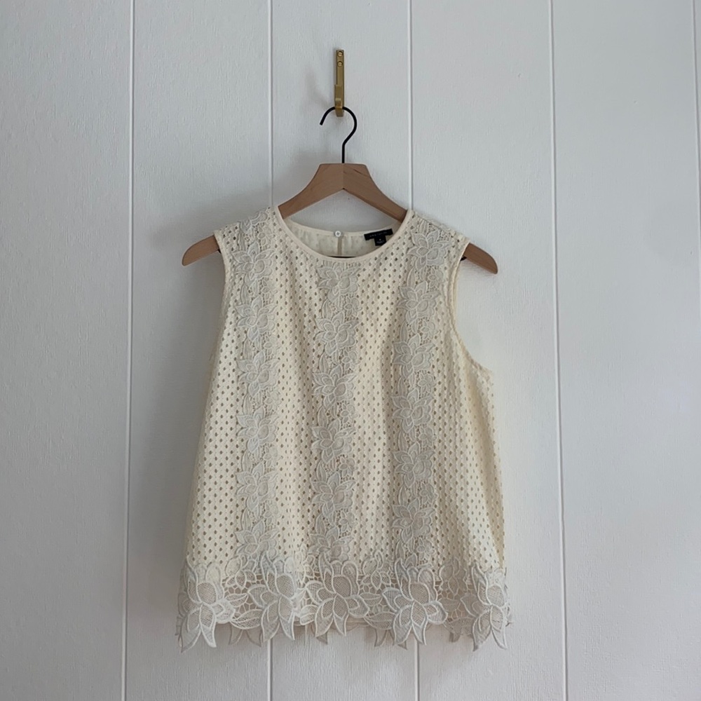 Ann Taylor Sleeveless Lace Top